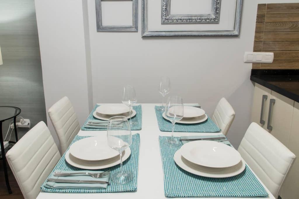 New!!! Luxury City Center & Private Terrace مالقة المظهر الخارجي الصورة