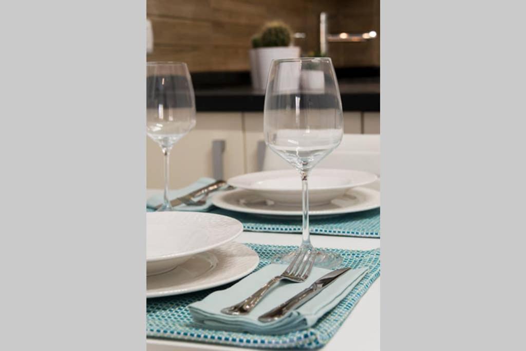 New!!! Luxury City Center & Private Terrace مالقة المظهر الخارجي الصورة